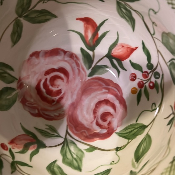 2 Isabelle de Borchgrave Soup Bowls Hand Painted Florals/Rose Design - Picture 2 of 4